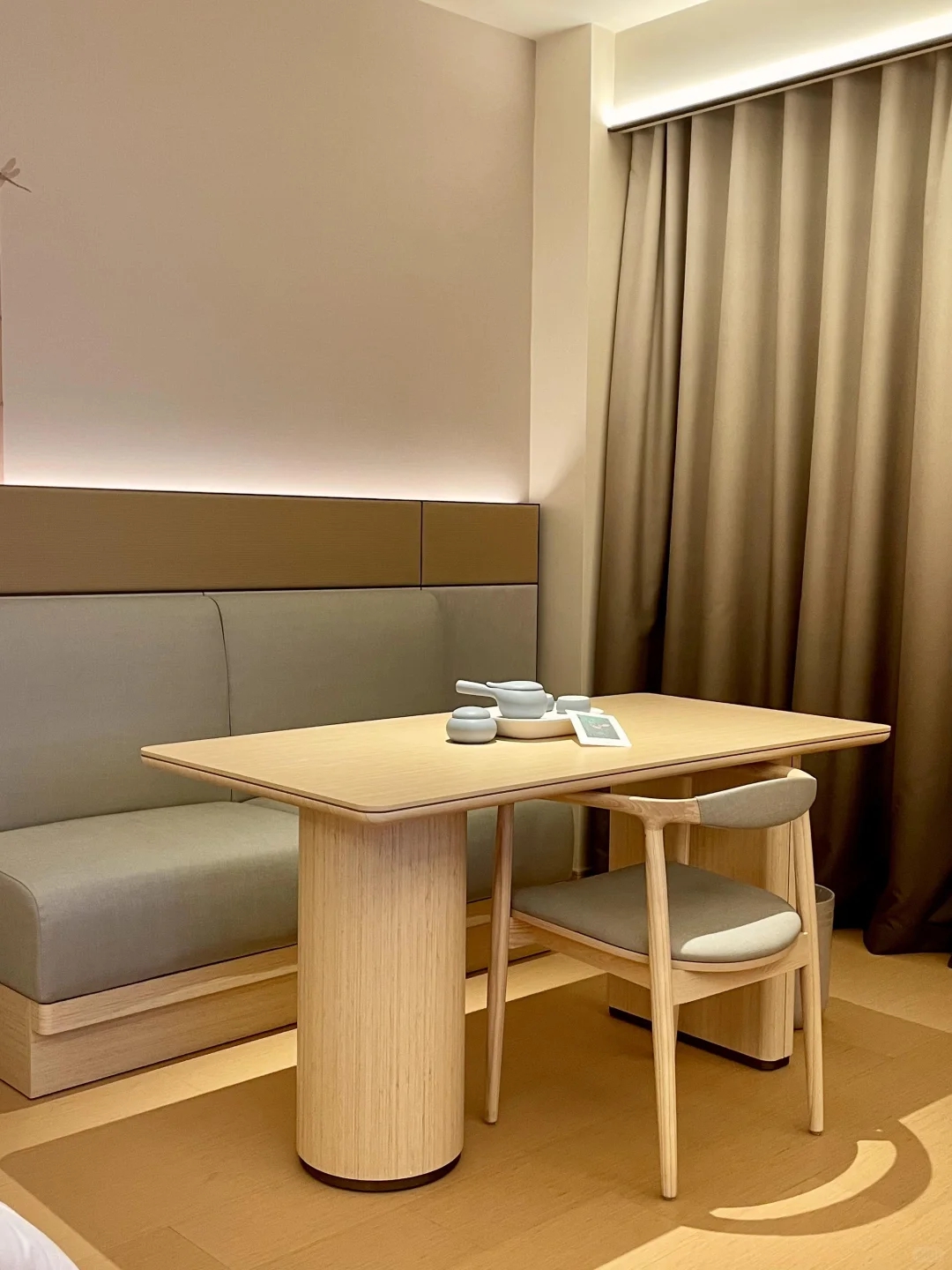凡高家具|全季5.0酒店客房家具工程实拍3