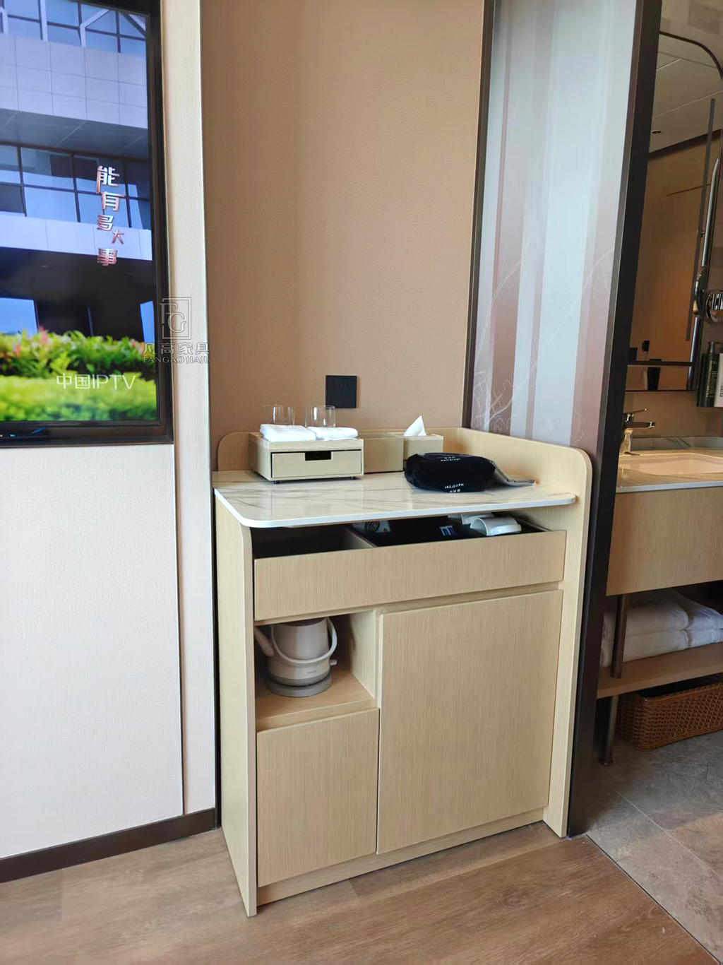 凡高家具|深圳大梅沙希尔顿花园酒店客房家具工程实拍1